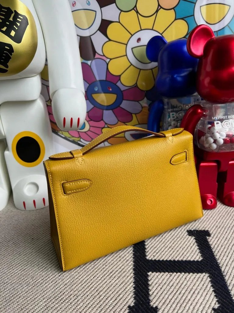 Kelly Pochette