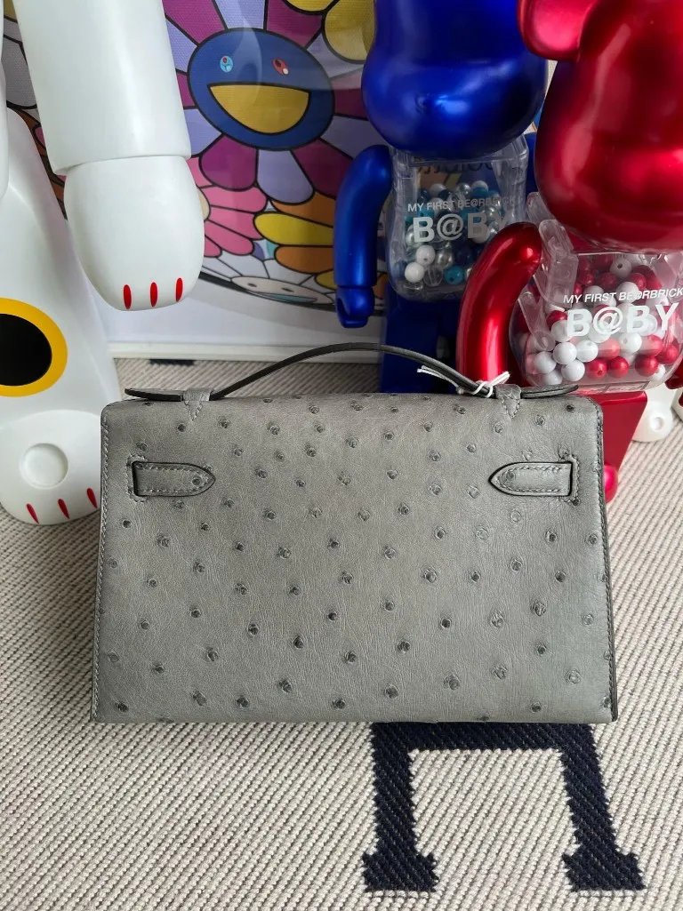 Kelly Pochette
