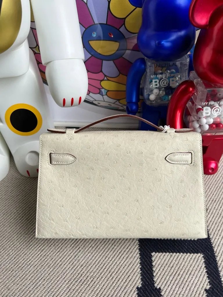 Kelly Pochette