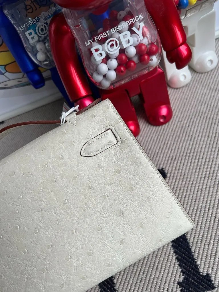 Kelly Pochette