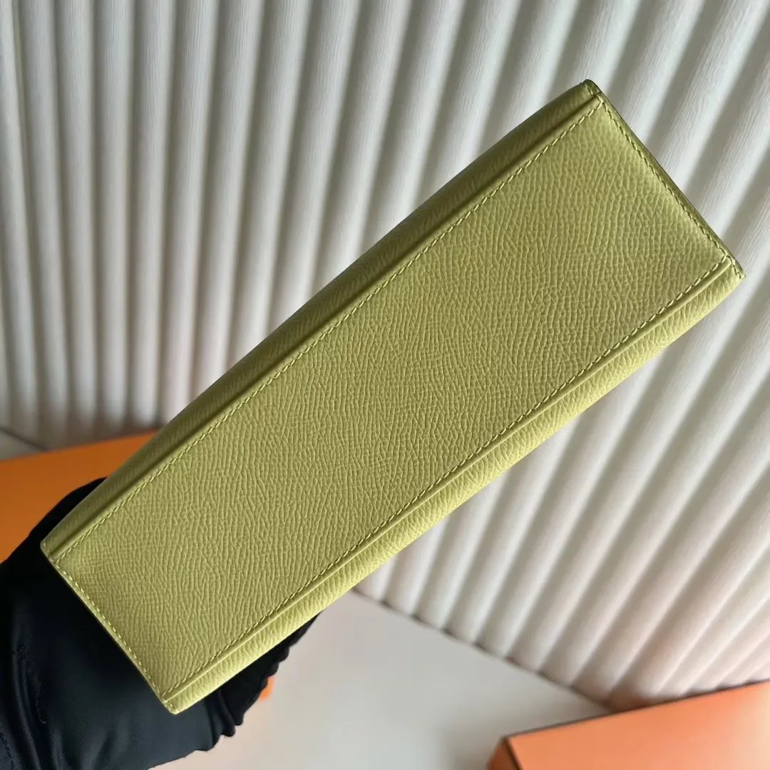 Kelly Pochette 22