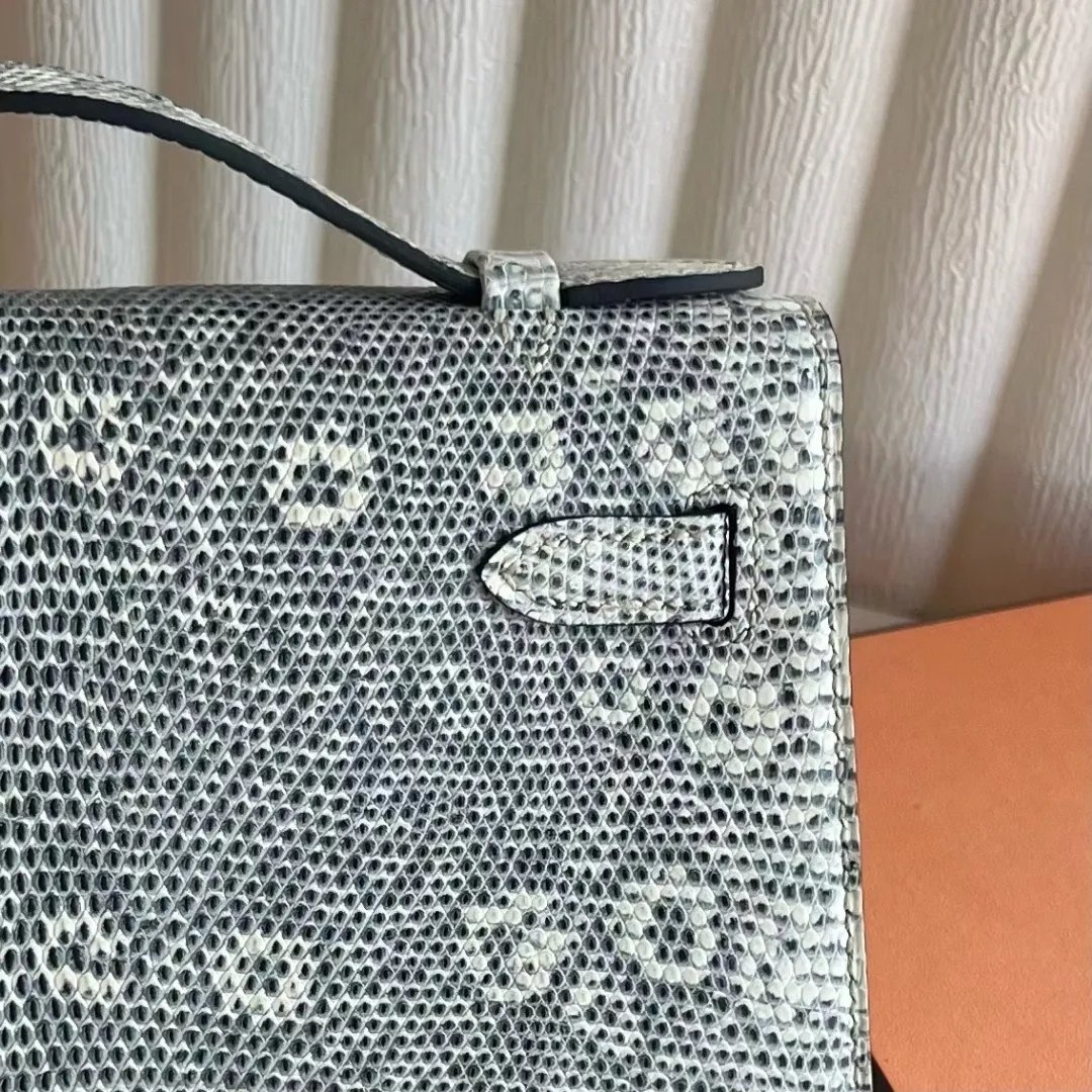 Kelly Pochette 22