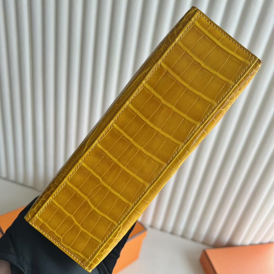 Kelly Pochette 22