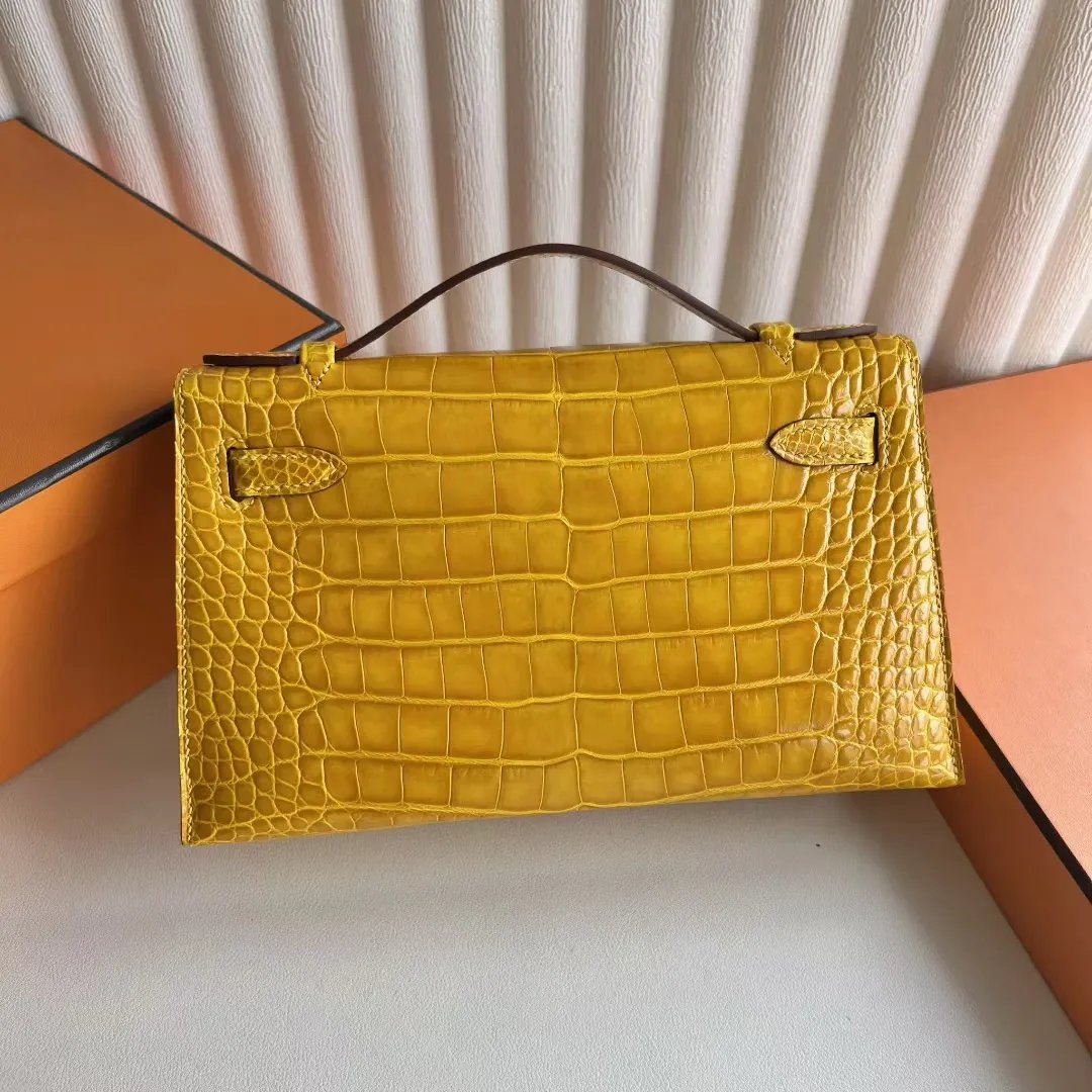 Kelly Pochette 22
