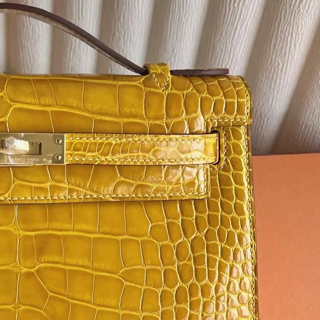 Kelly Pochette 22