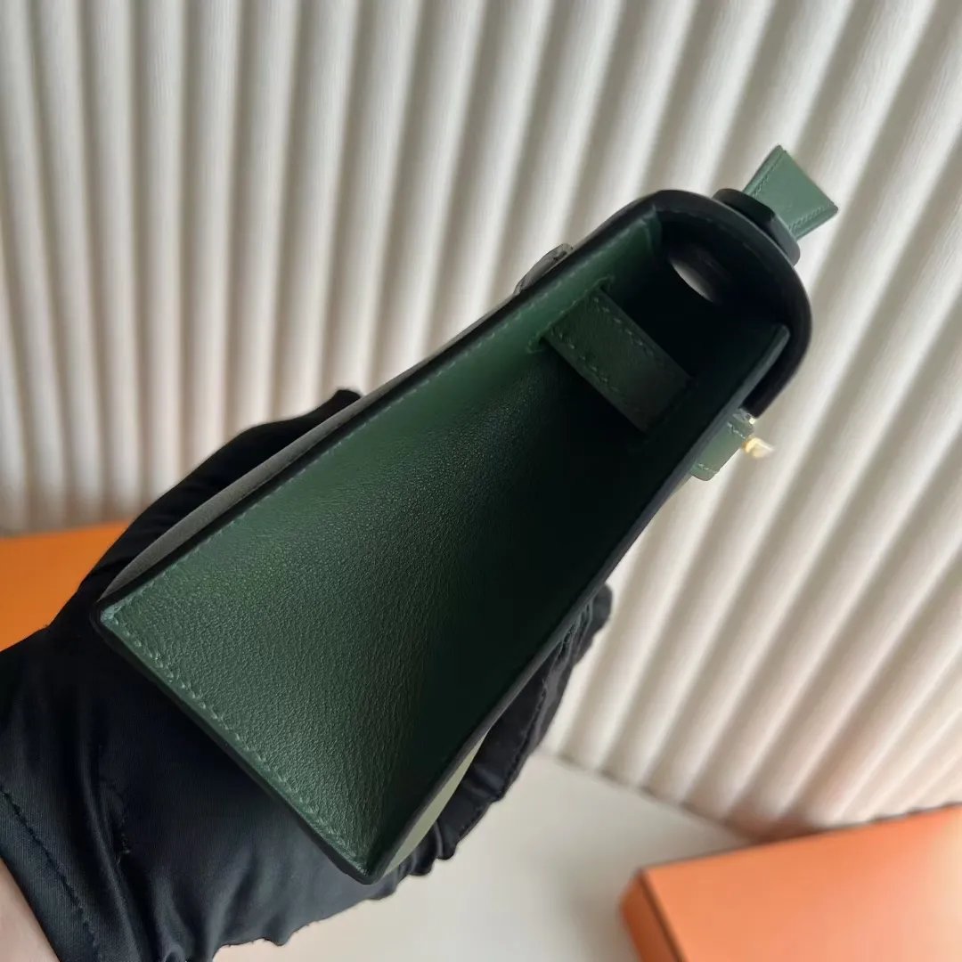 Kelly Pochette 22