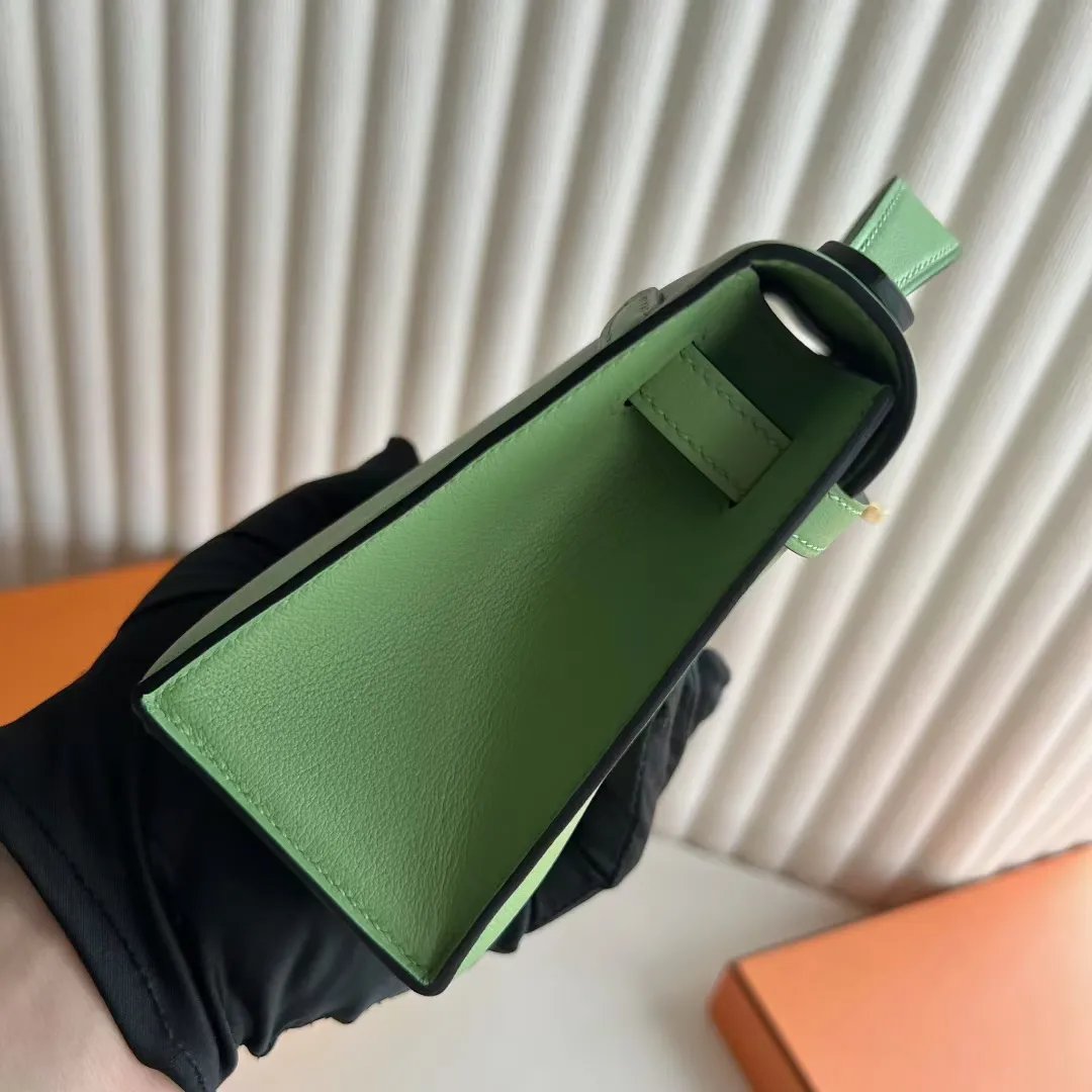 Kelly Pochette 22