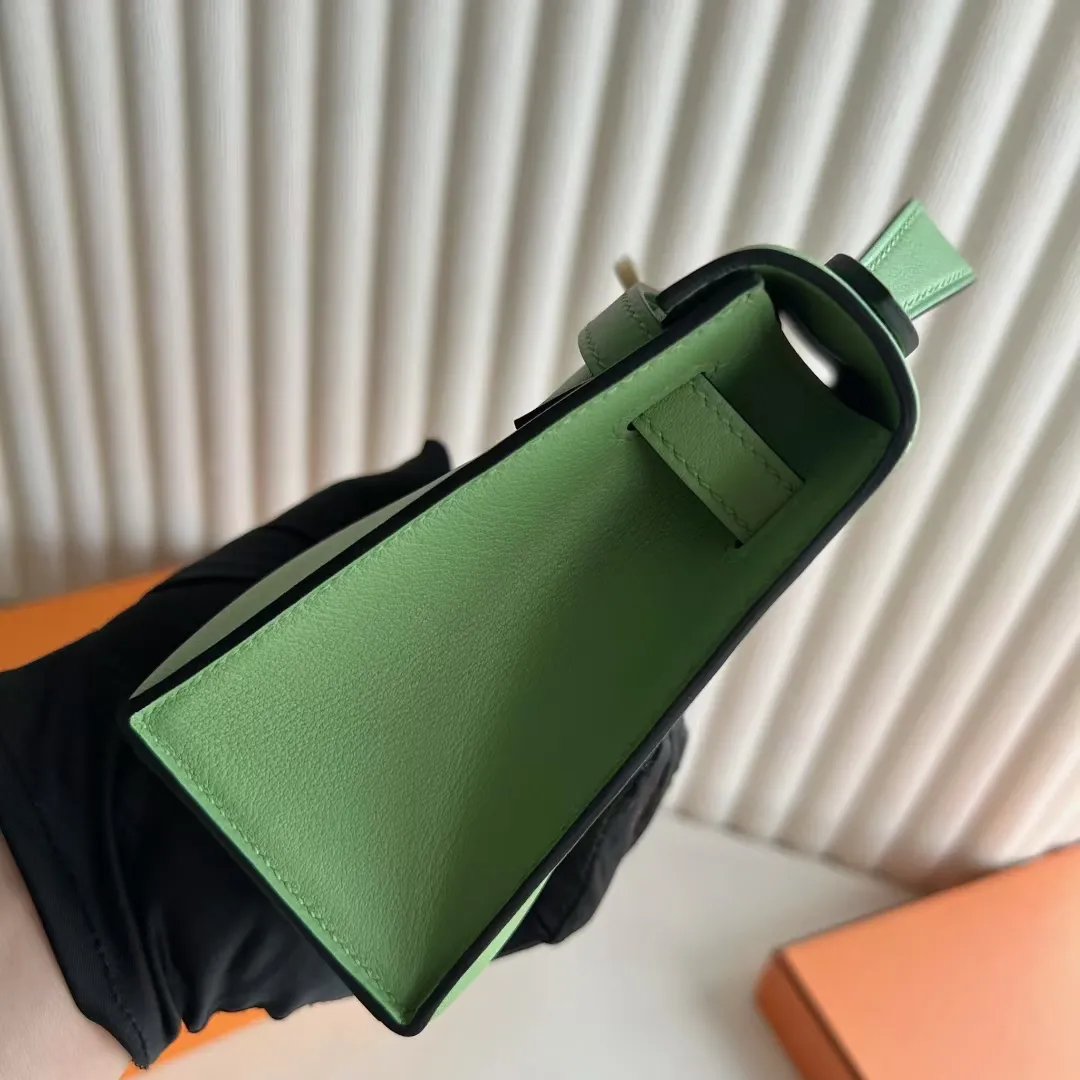 Kelly Pochette 22