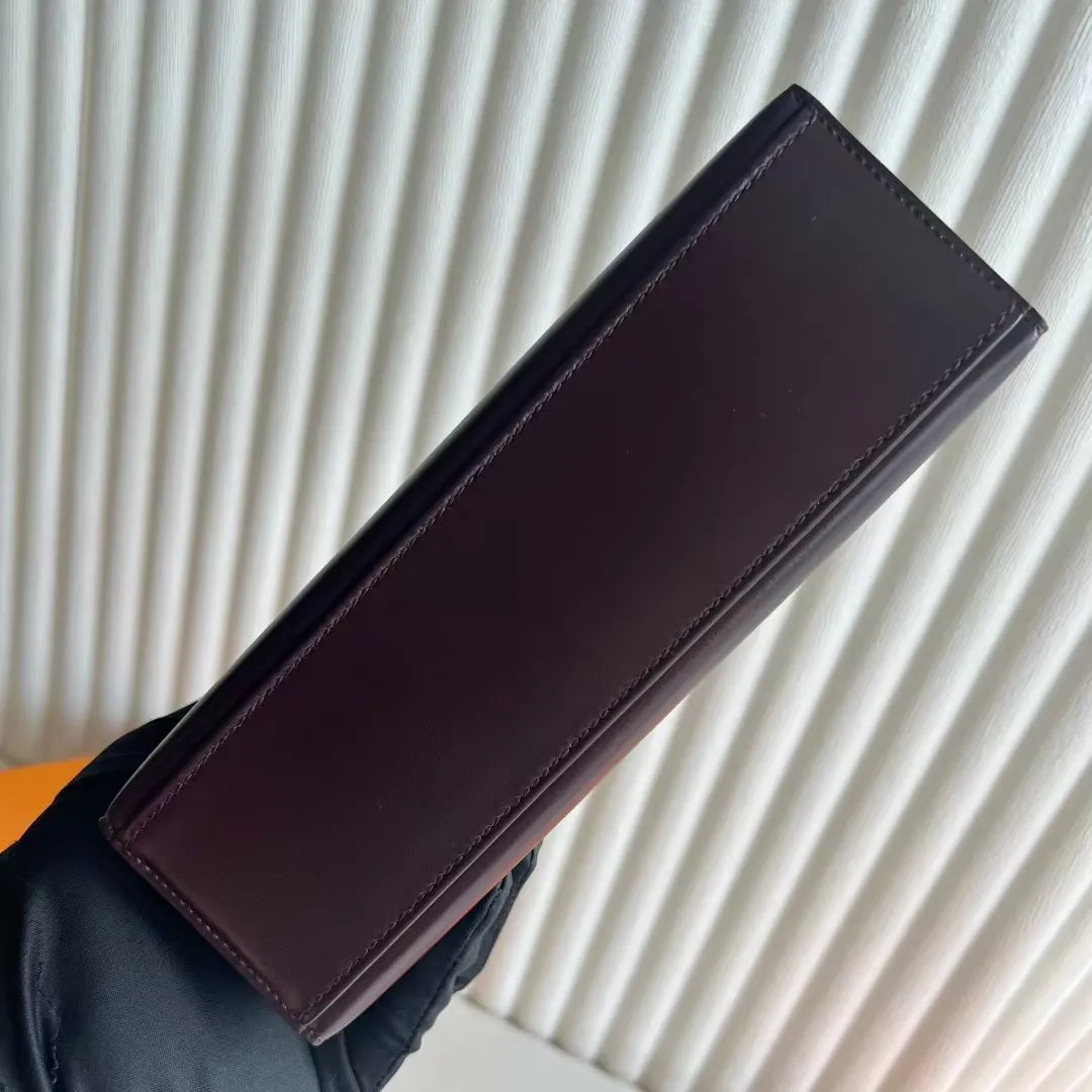 Kelly Pochette 22