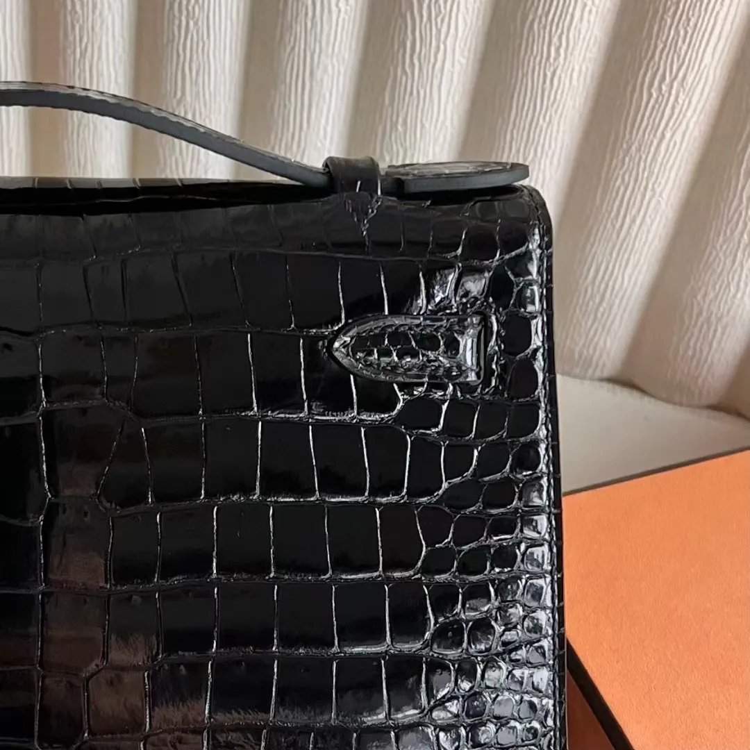 Kelly Pochette 22