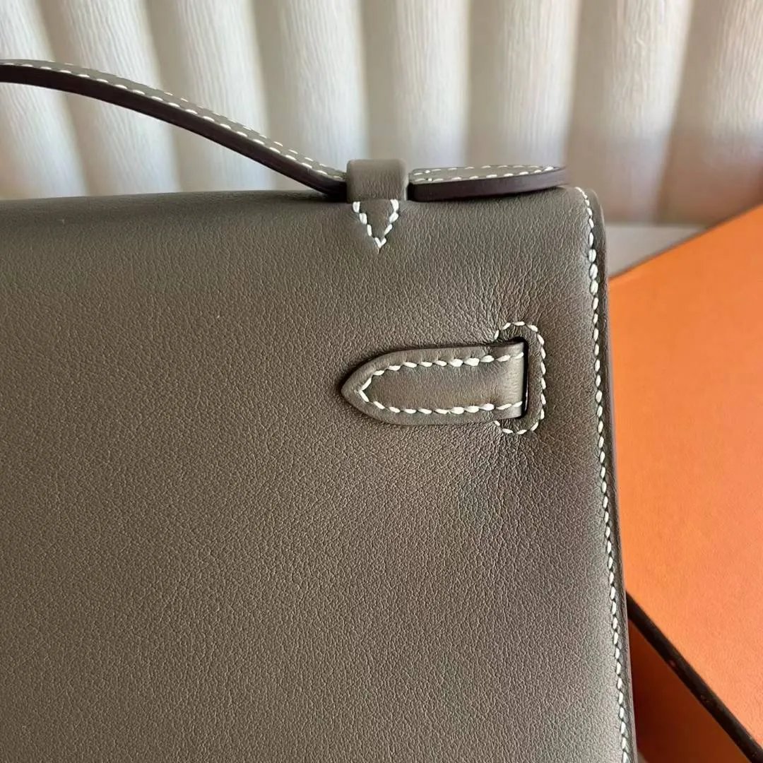 Kelly Pochette 22