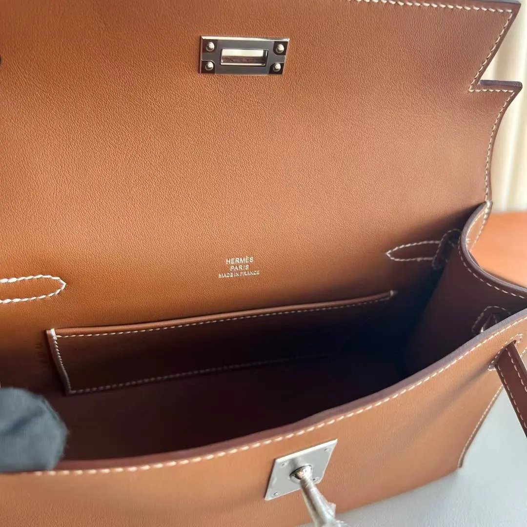 Kelly Pochette 22