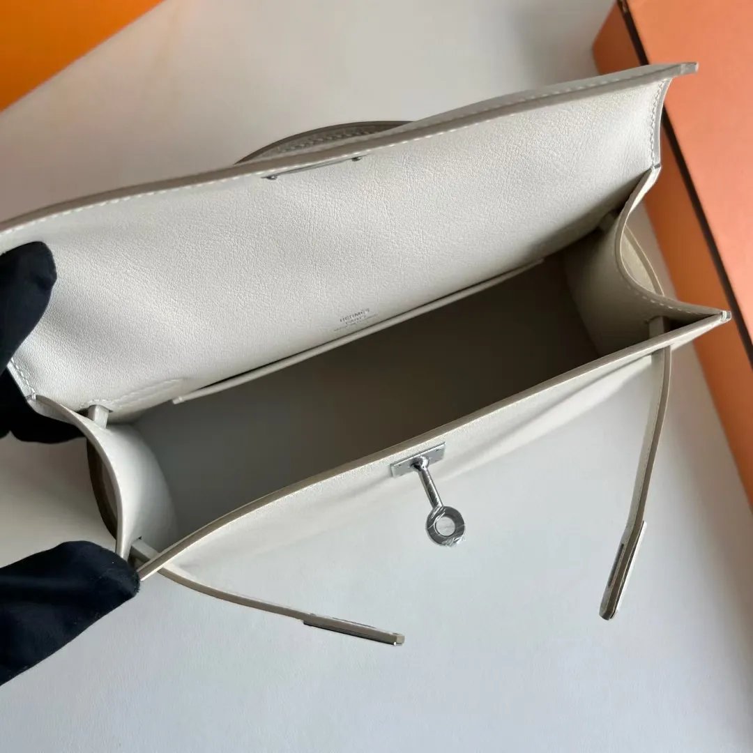 Kelly Pochette 22