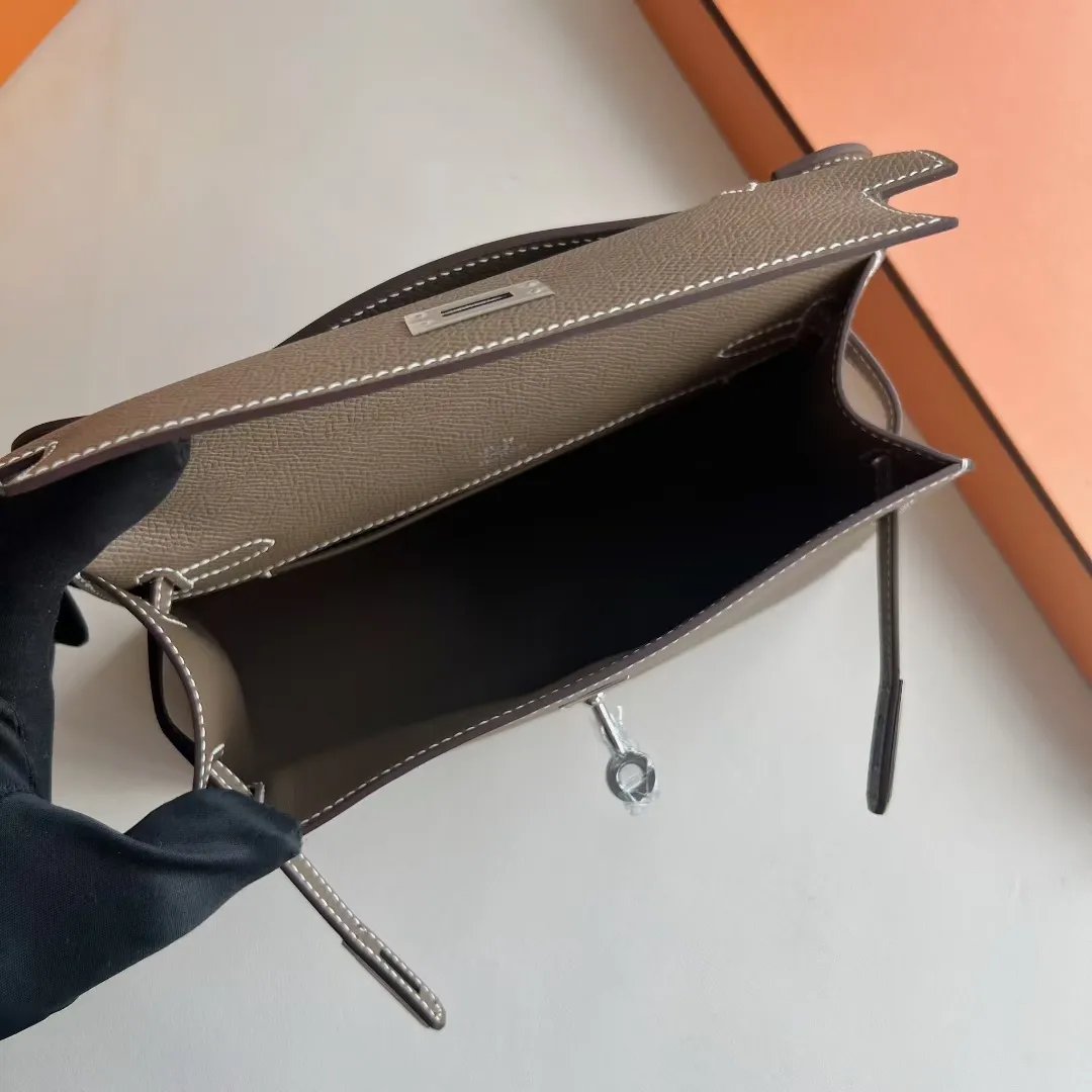 Kelly Pochette 22