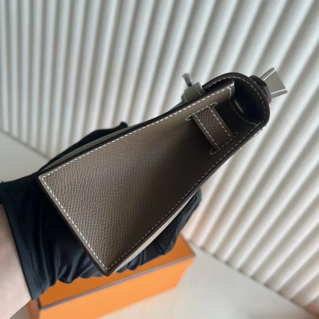 Kelly Pochette 22