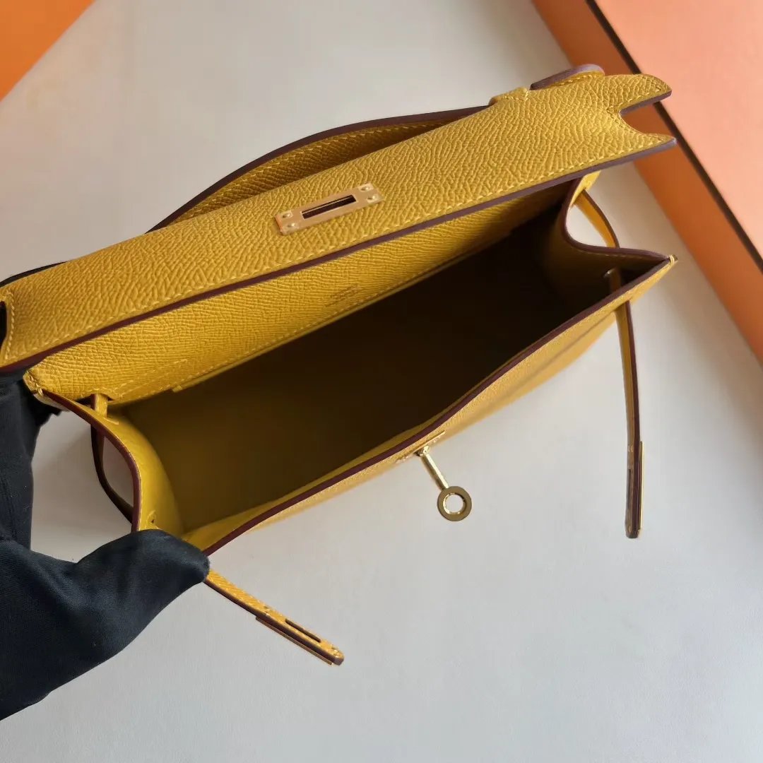 Kelly Pochette 22