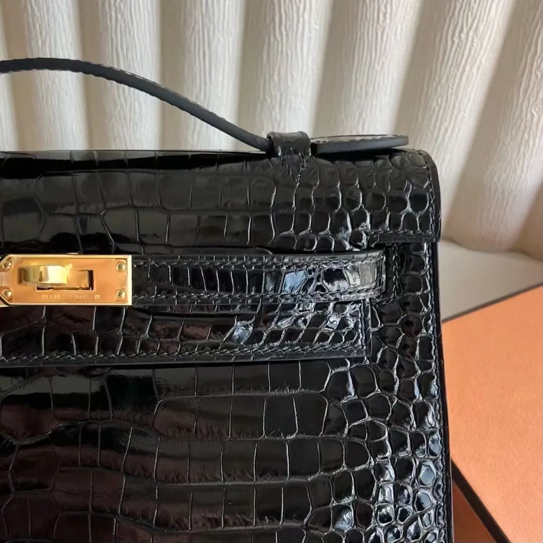 Kelly Pochette 22