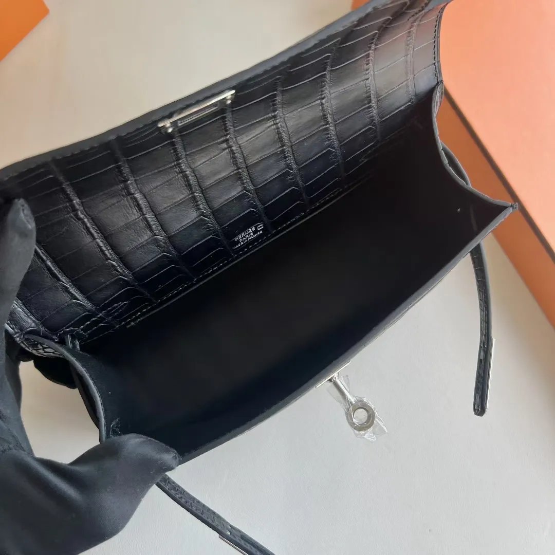 Kelly Pochette 22
