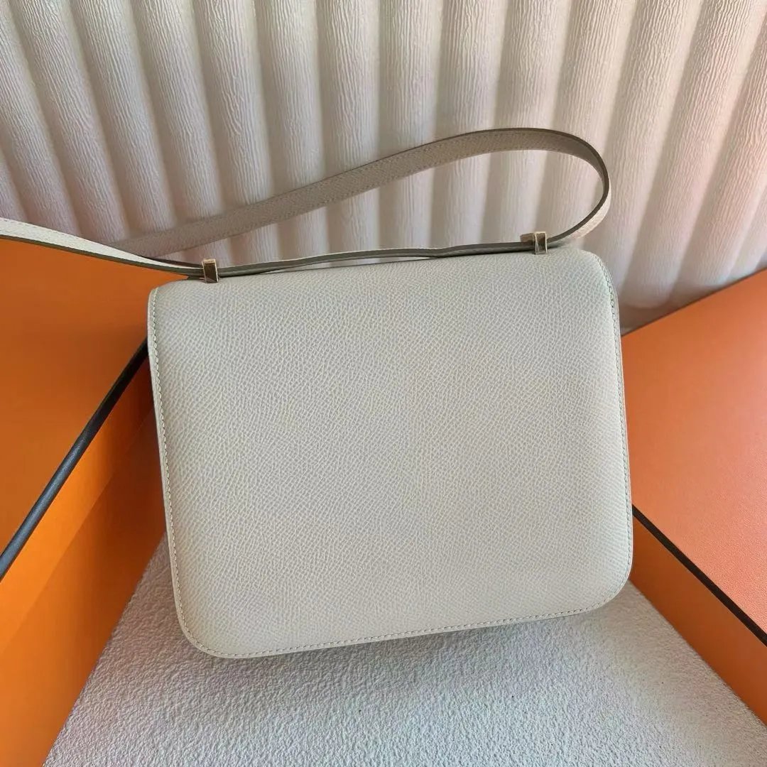 Constance 18