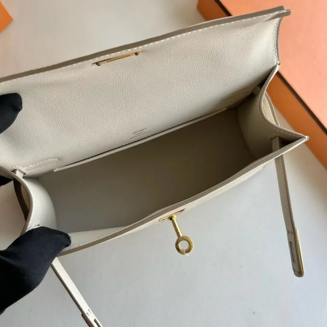 Kelly Pochette 22