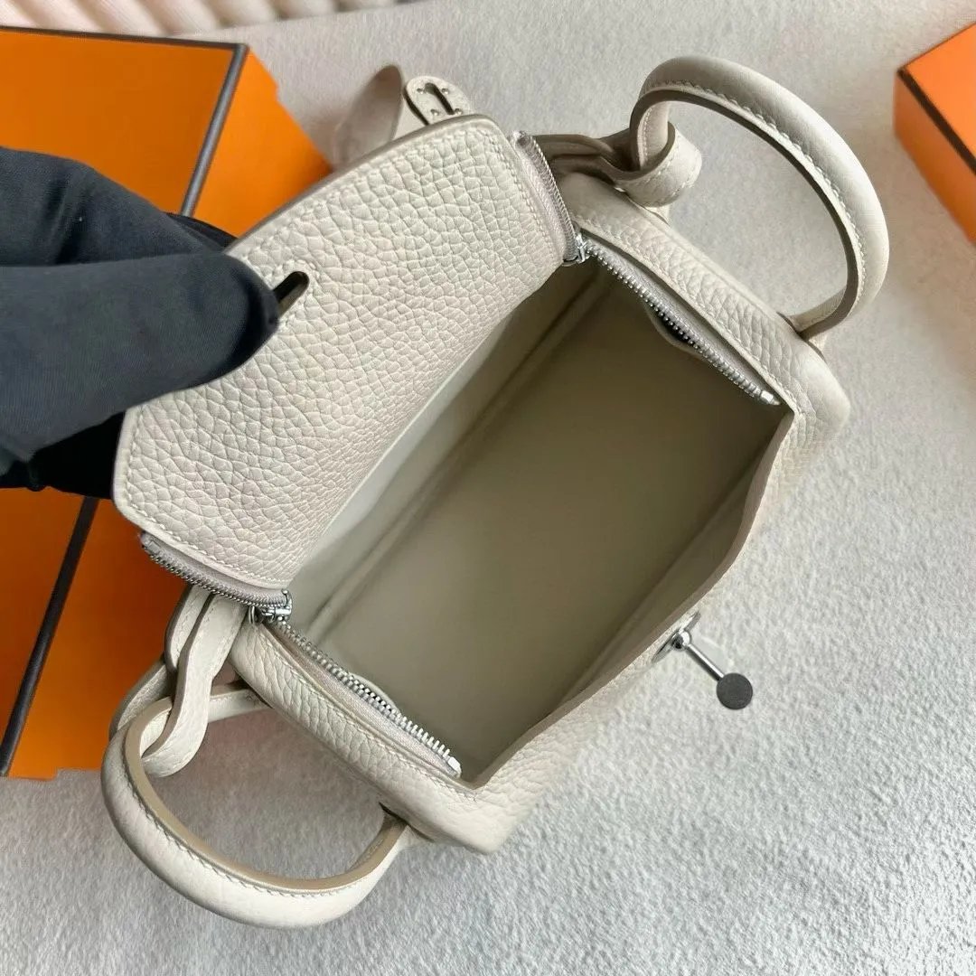 Lindy 19