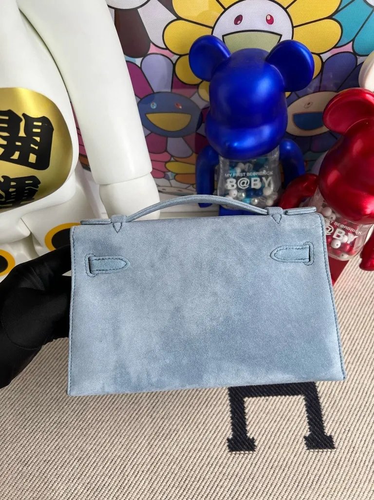 Kelly Pochette