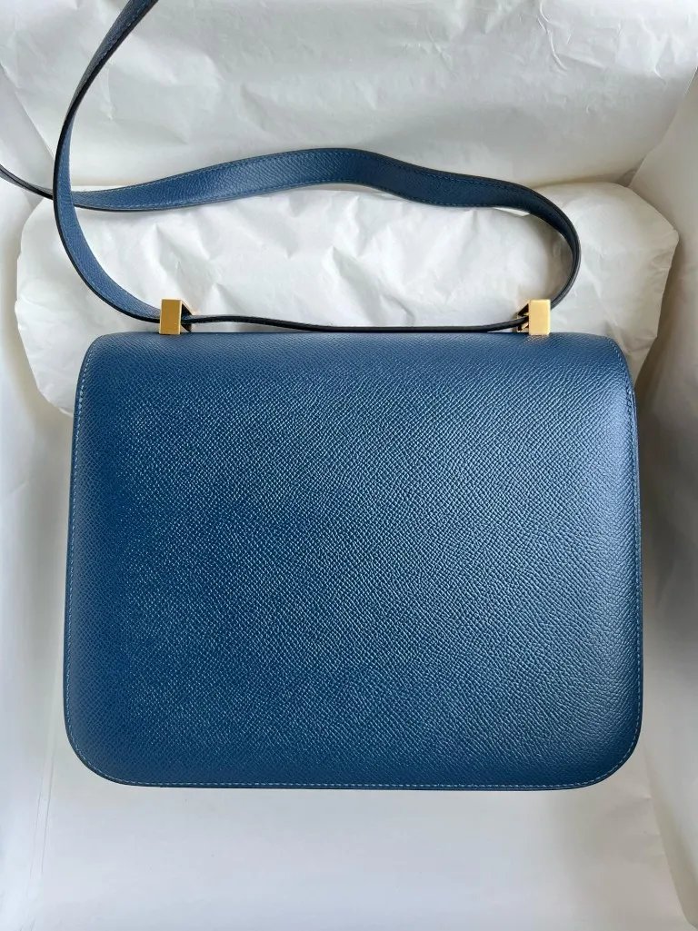 Constance 24