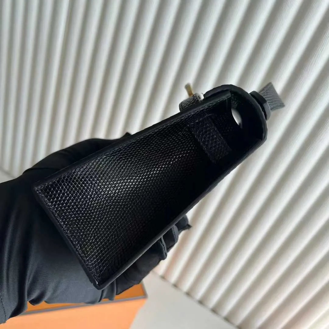 Kelly Pochette 22