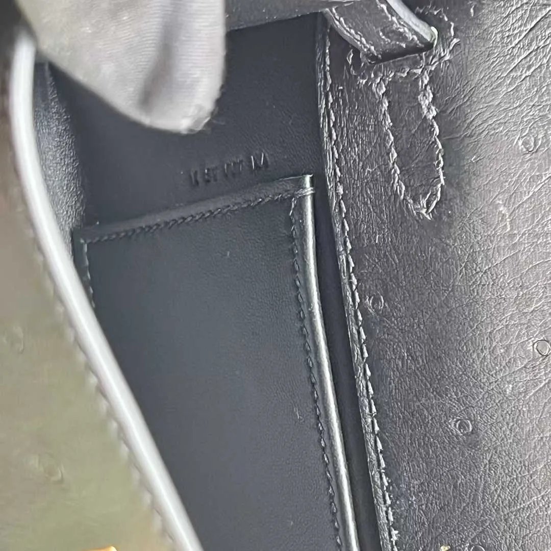 Kelly Pochette 22