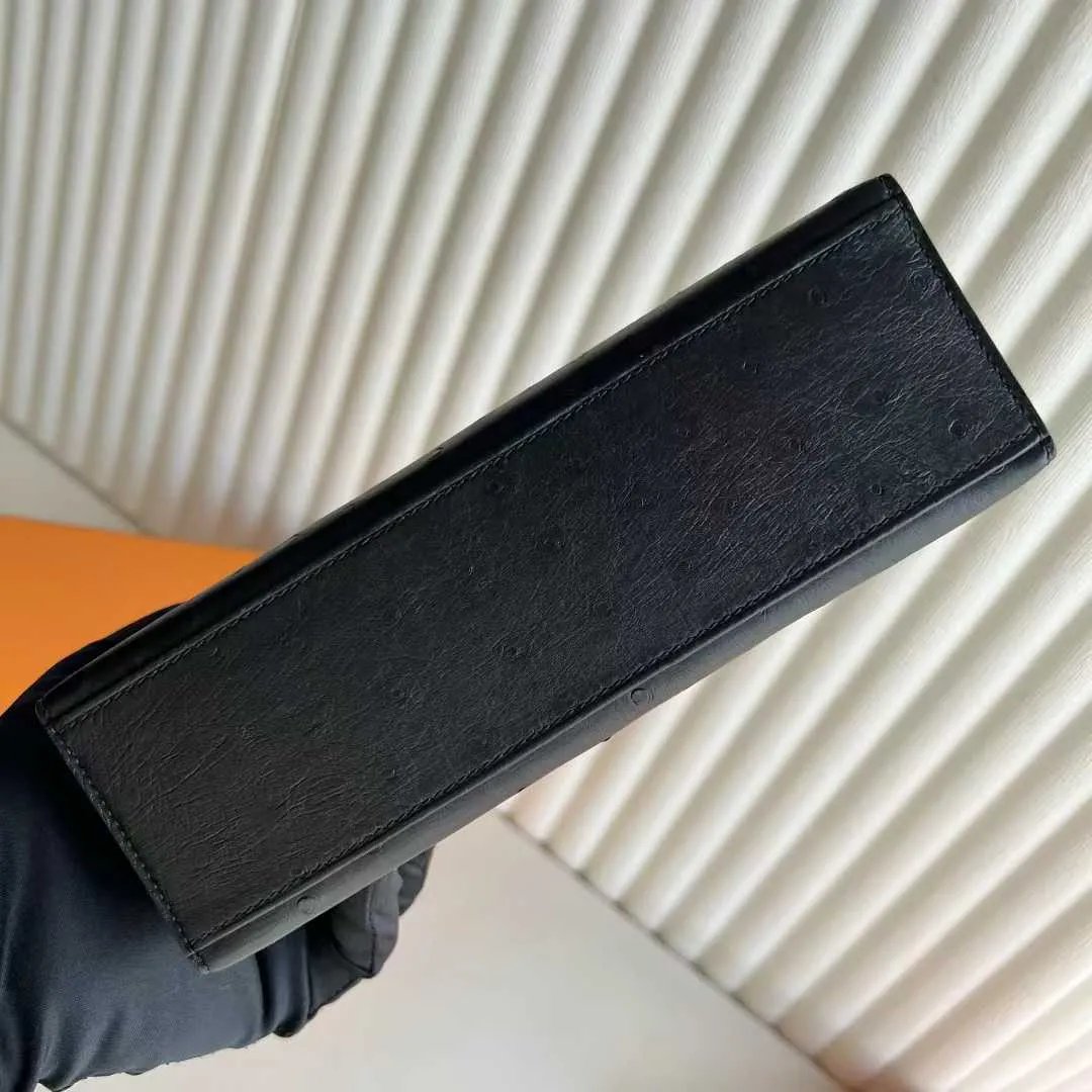 Kelly Pochette 22
