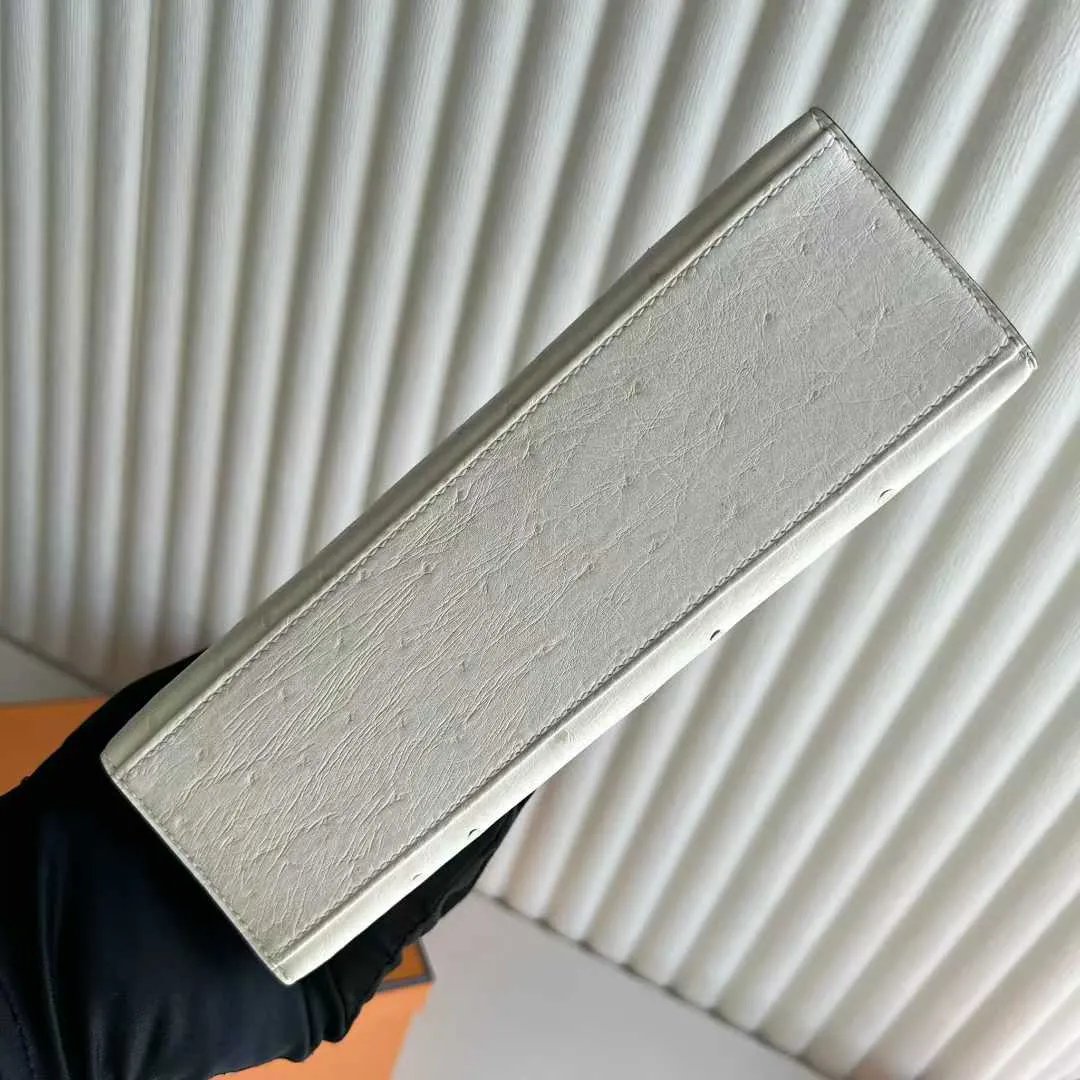 Kelly Pochette 22