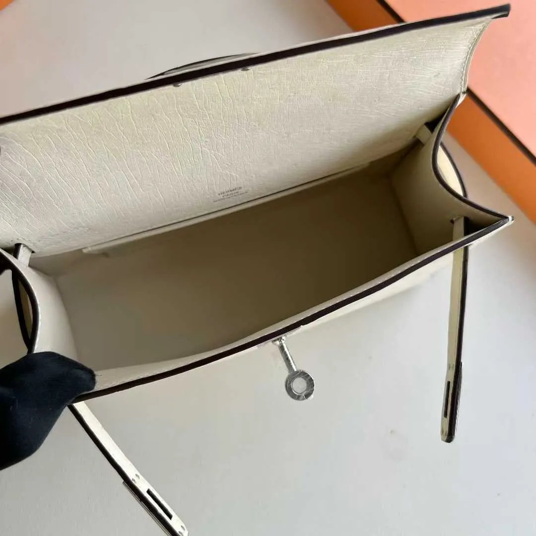 Kelly Pochette 22