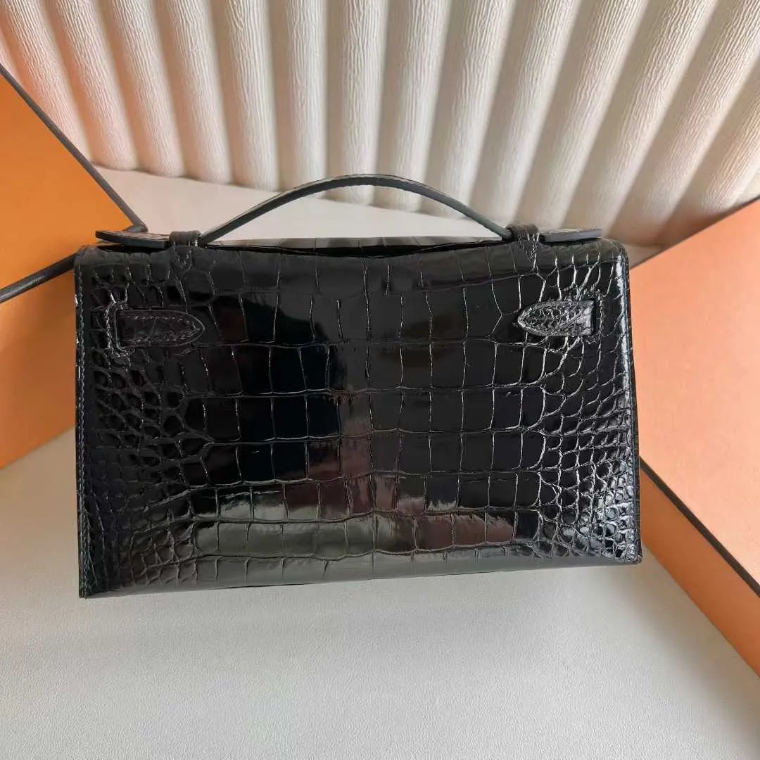 Kelly Pochette 22