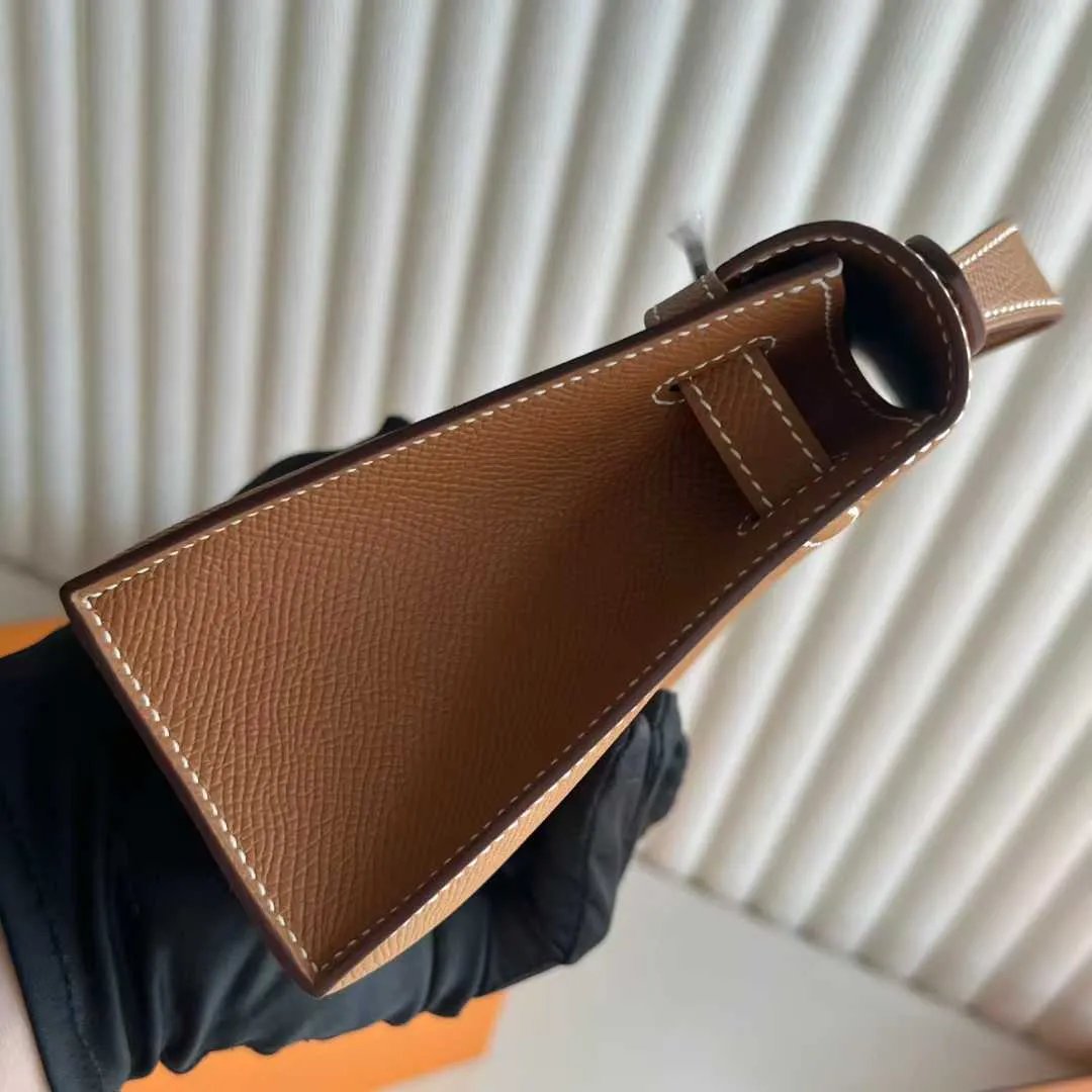 Kelly Pochette 22