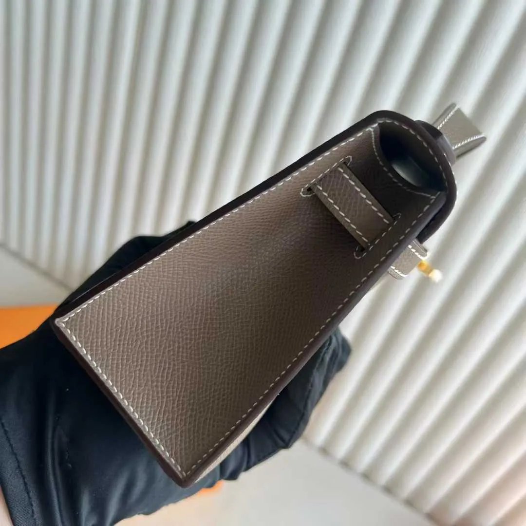 Kelly Pochette 22