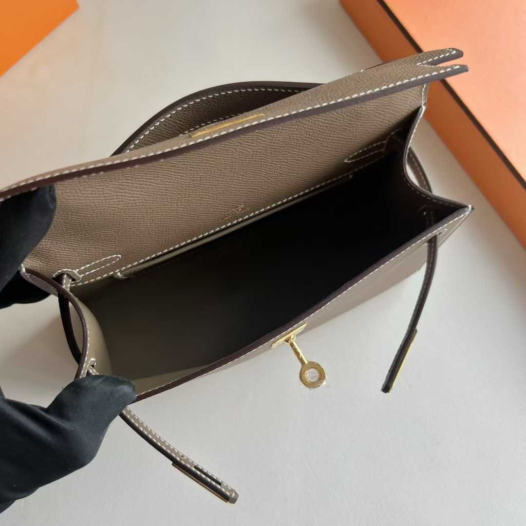 Kelly Pochette 22