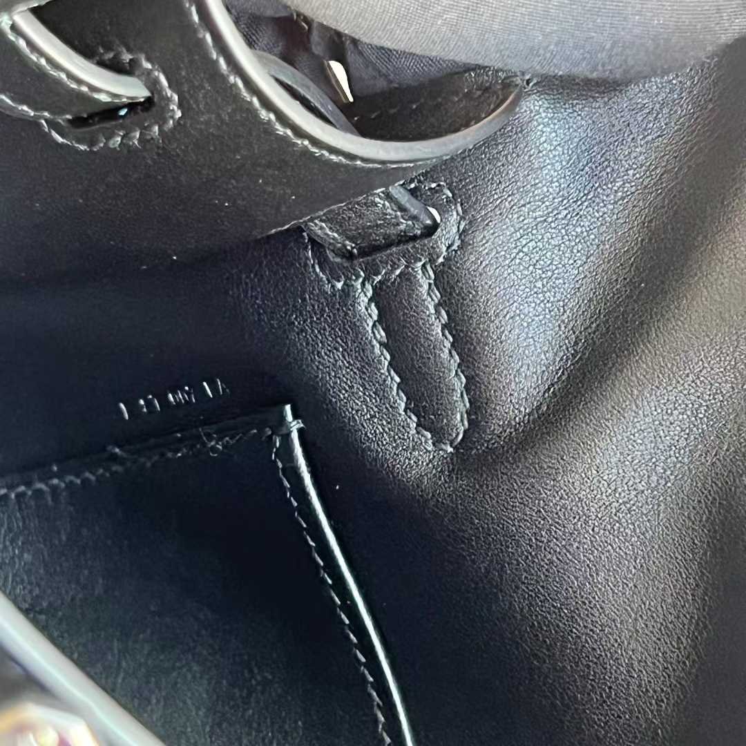 Kelly Pochette 22
