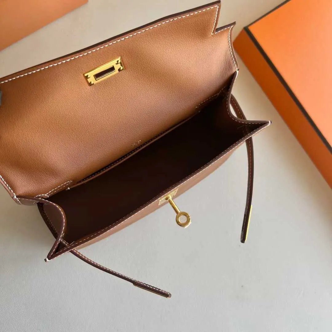 Kelly Pochette 22