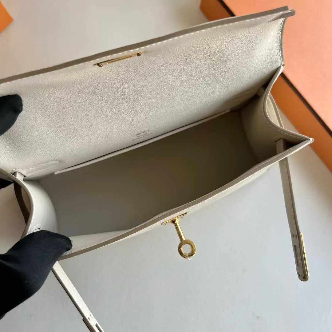Kelly Pochette 22