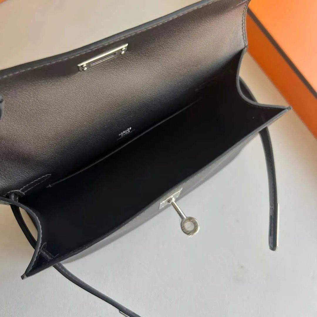 Kelly Pochette 22
