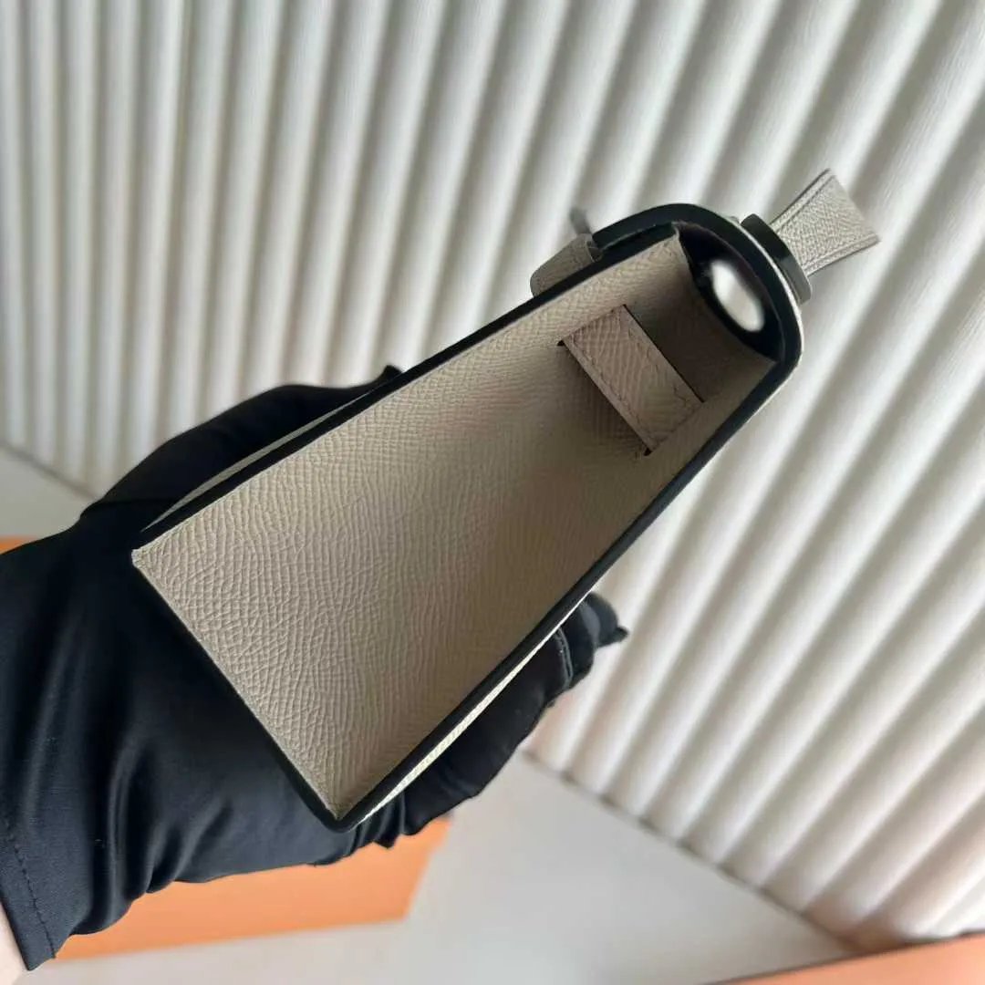 Kelly Pochette 22