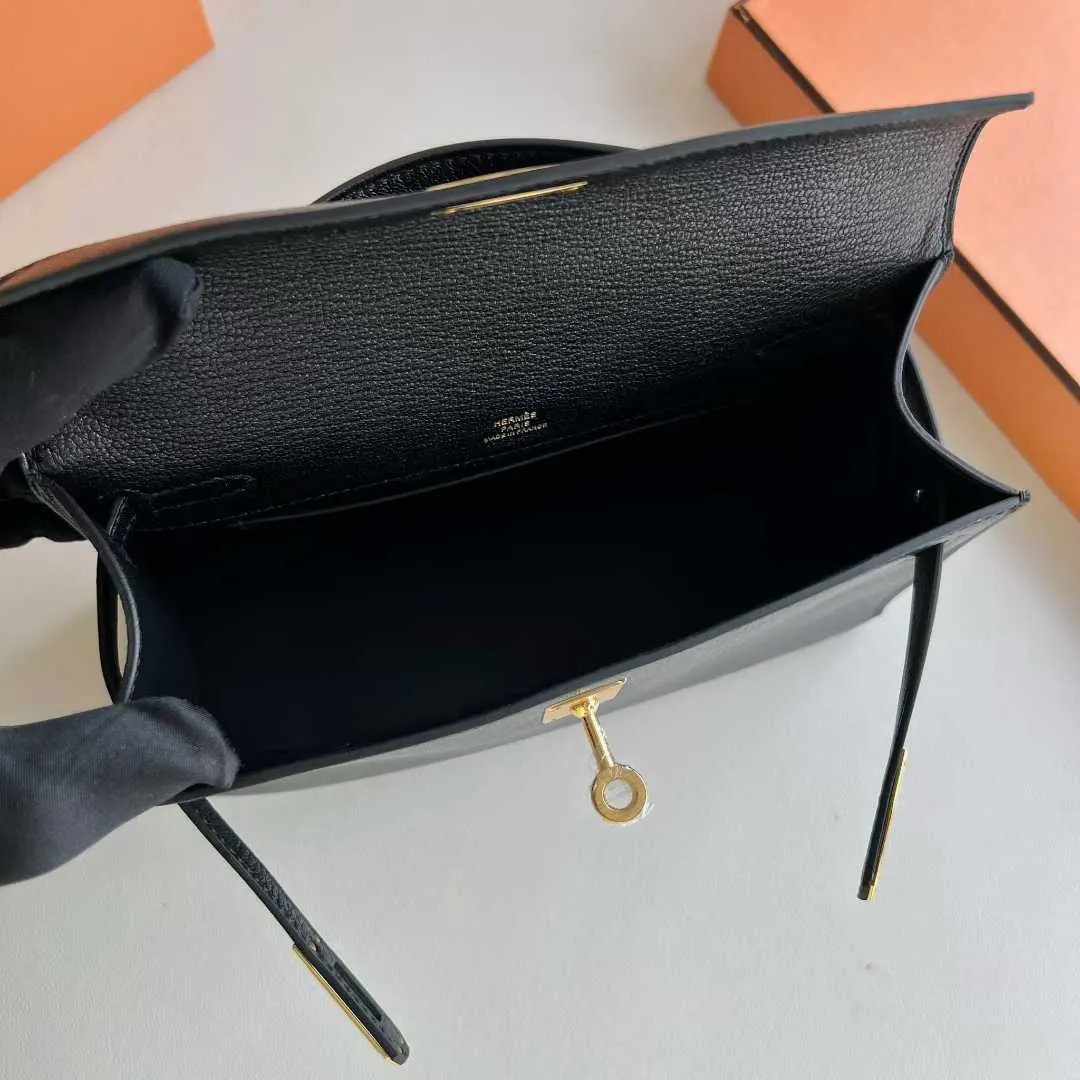 Kelly Pochette 22