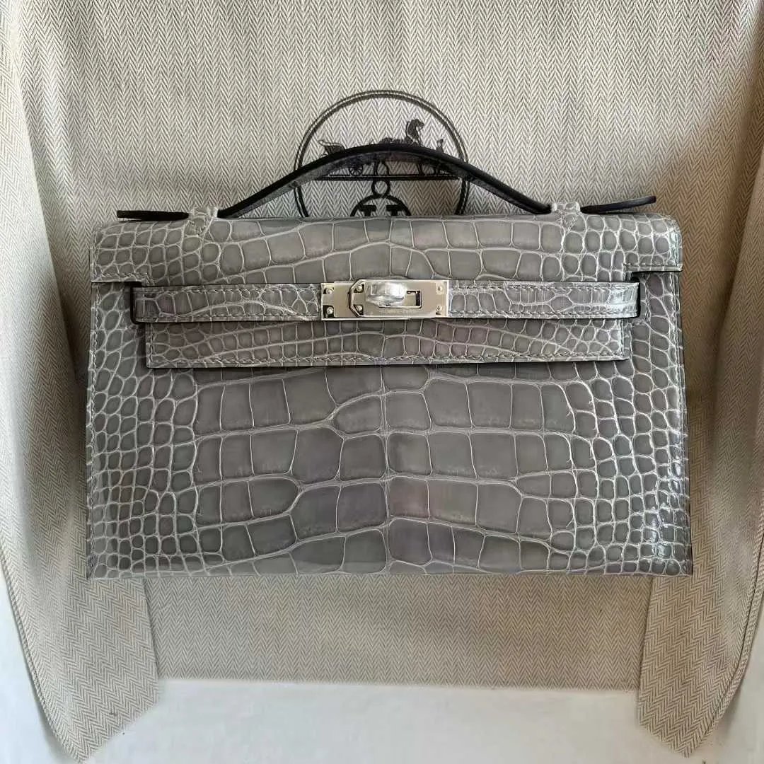 Kelly Pochette 22