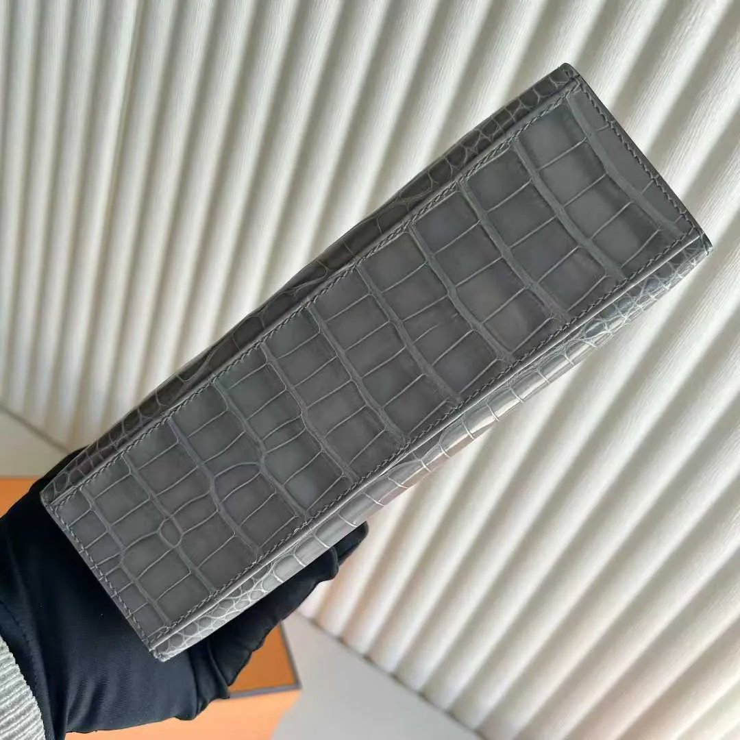 Kelly Pochette 22
