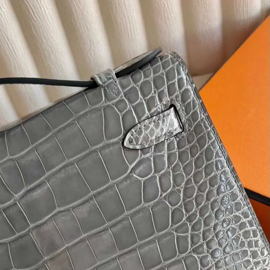 Kelly Pochette 22
