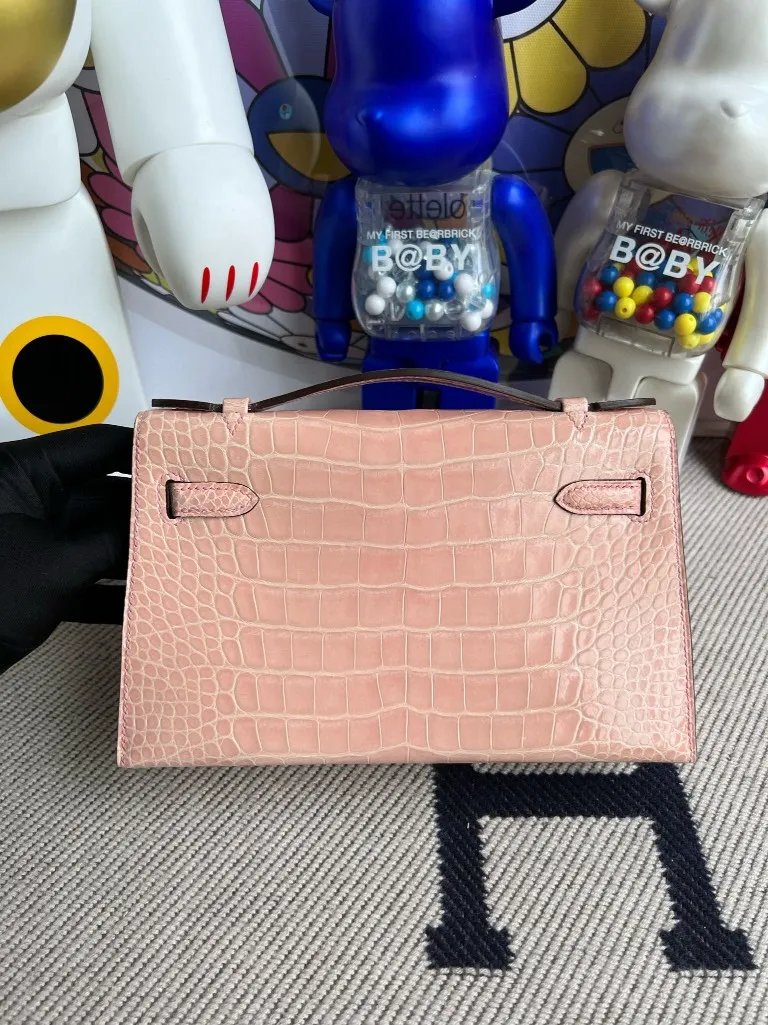 Kelly Pochette 22