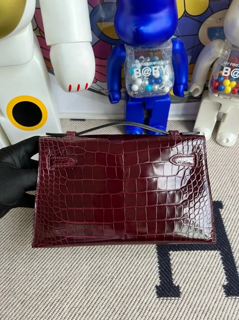 Kelly Pochette