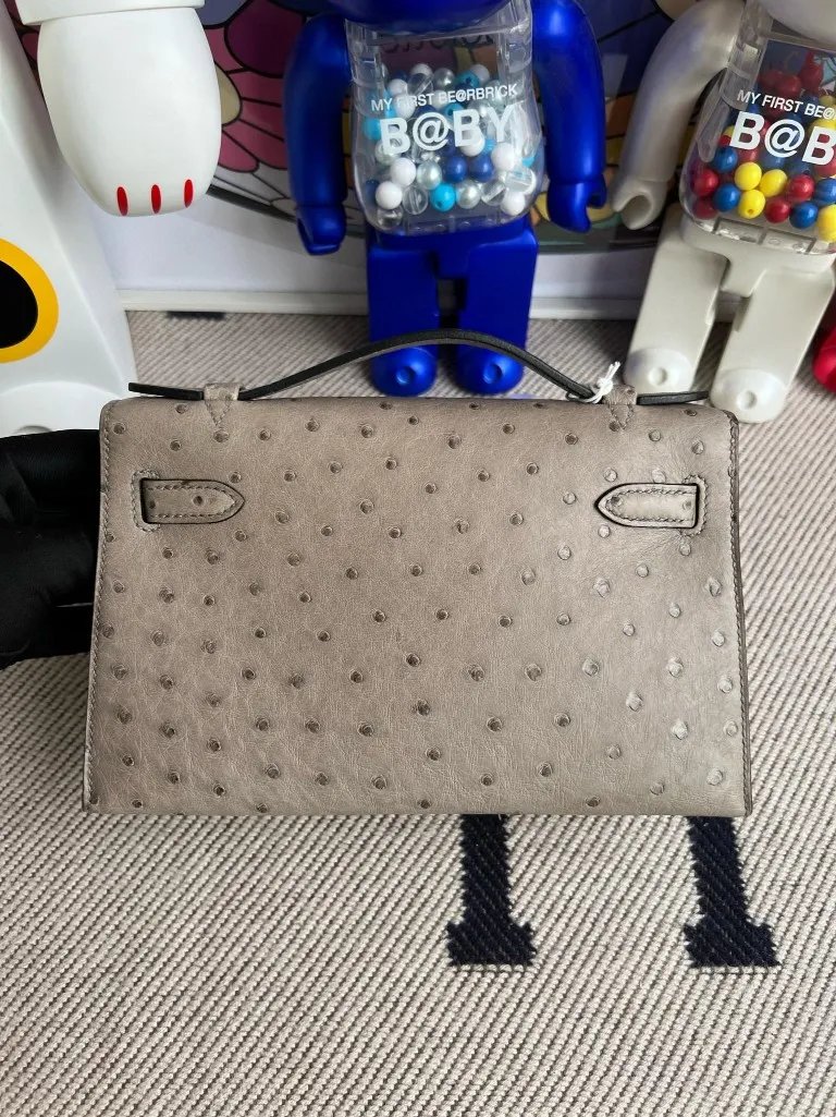 Kelly Pochette