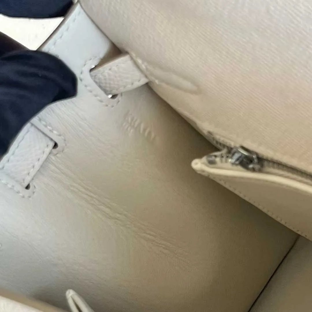 Kelly 25
