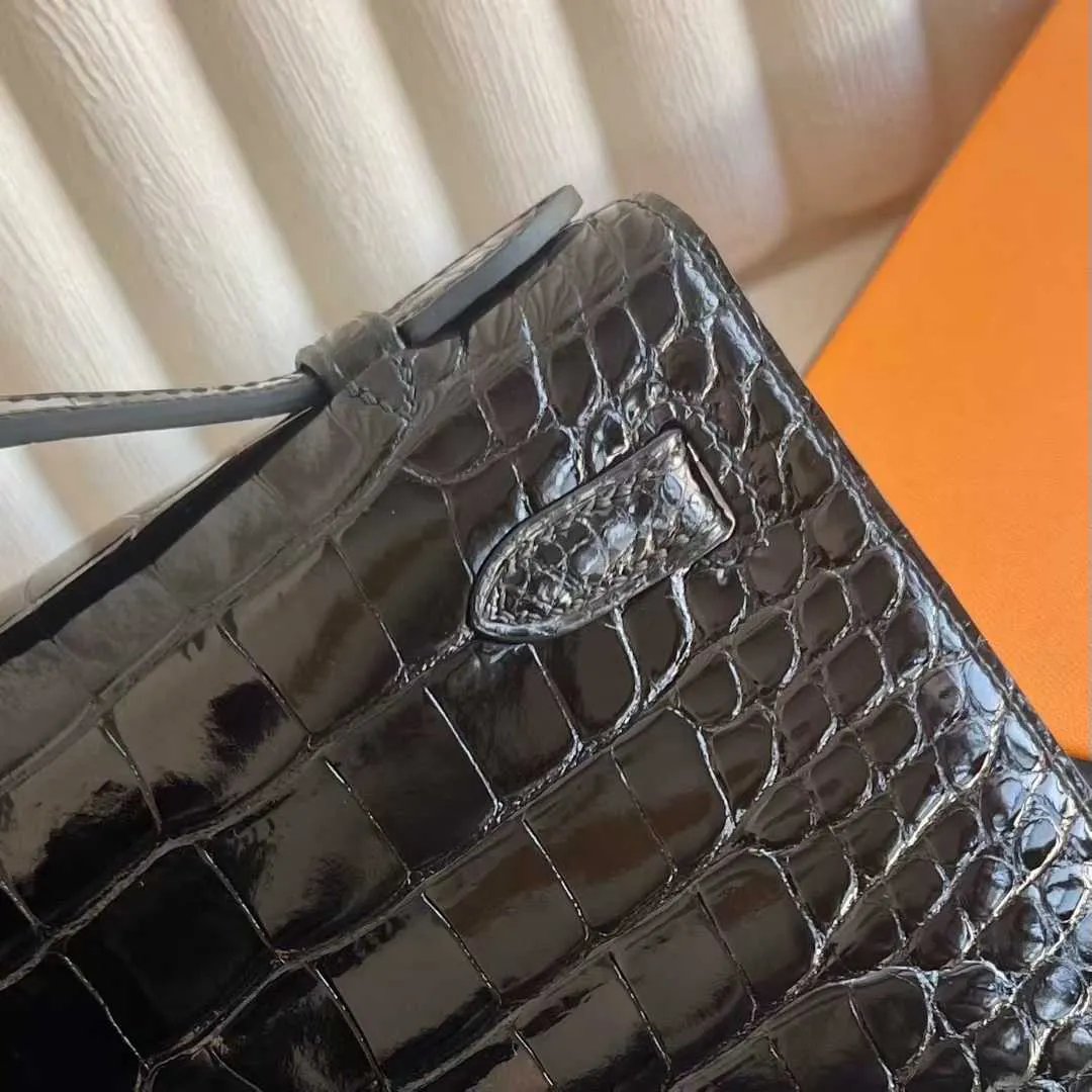 Kelly Pochette 22